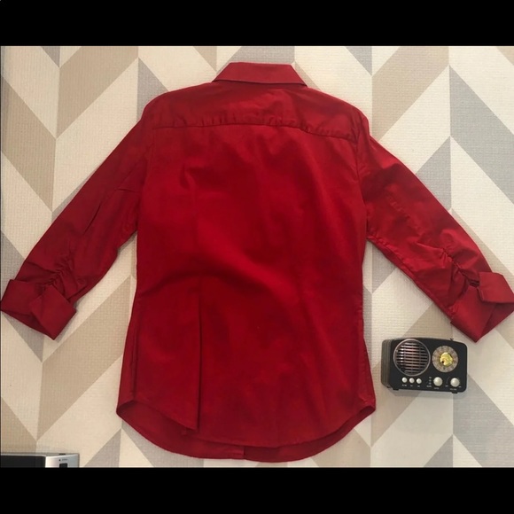 Red banana republic button up blouse - Picture 5 of 5